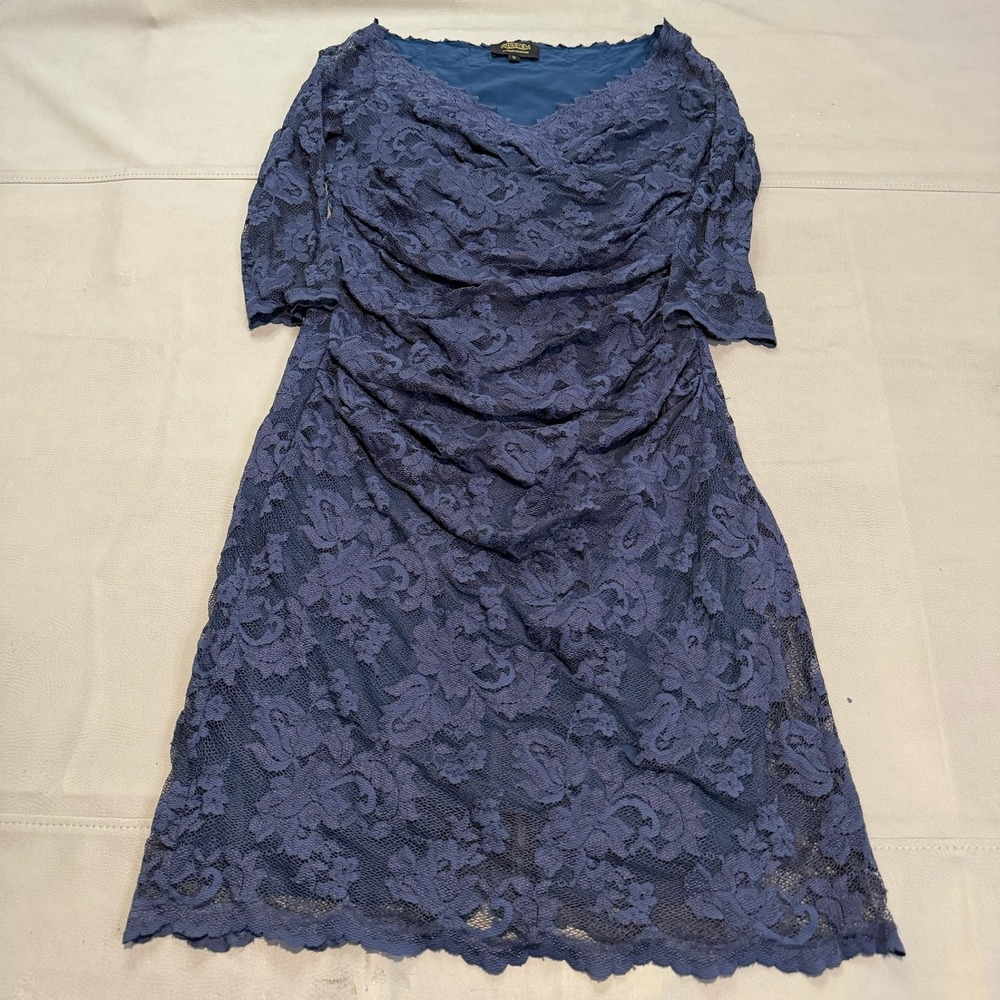 Olvi's Navy Lace Sheer Ruched V-Neck 3/4 Sleeve Sheath Dress Women Floral 6-5065